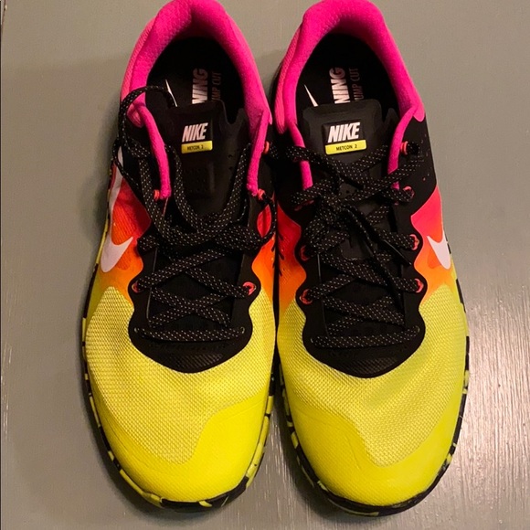 nike metcon 2 volt